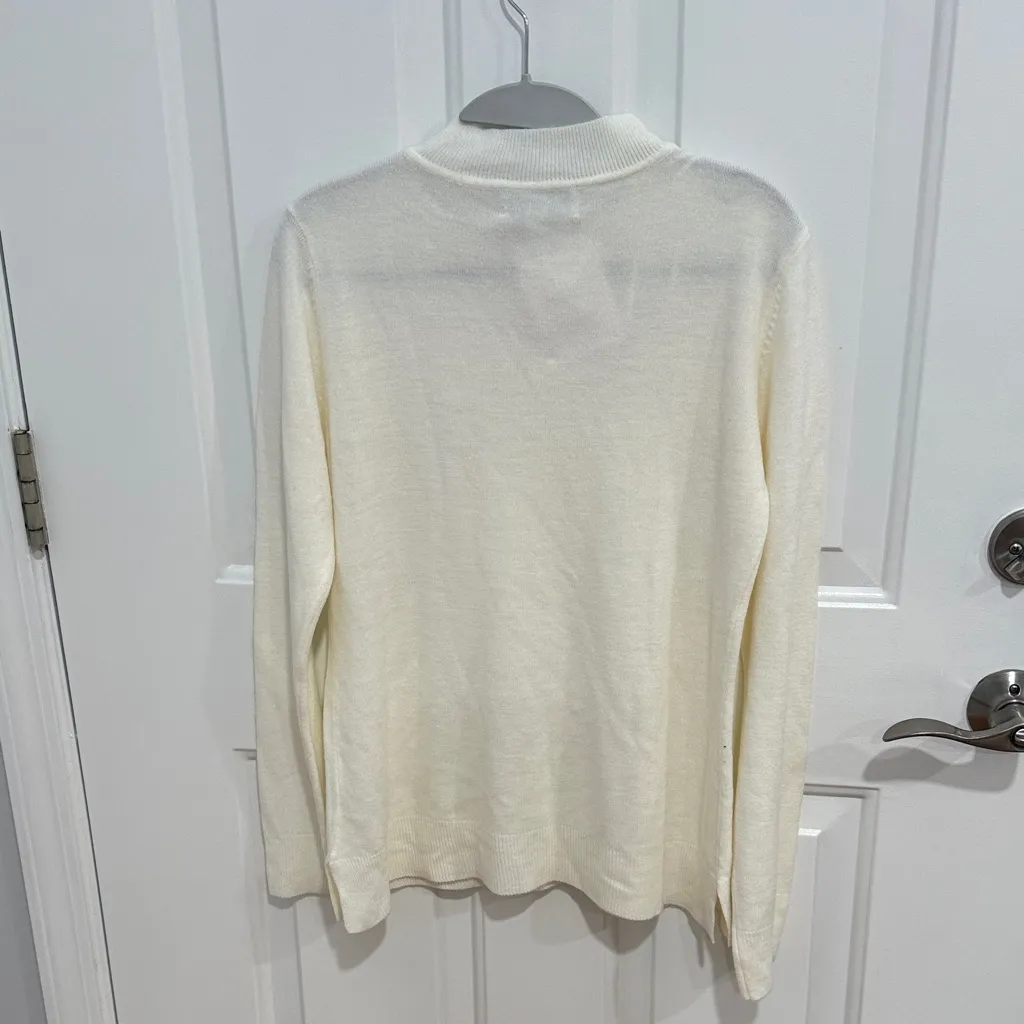 Carolyn Taylor Cream Sweater with Button Detail - Image 4