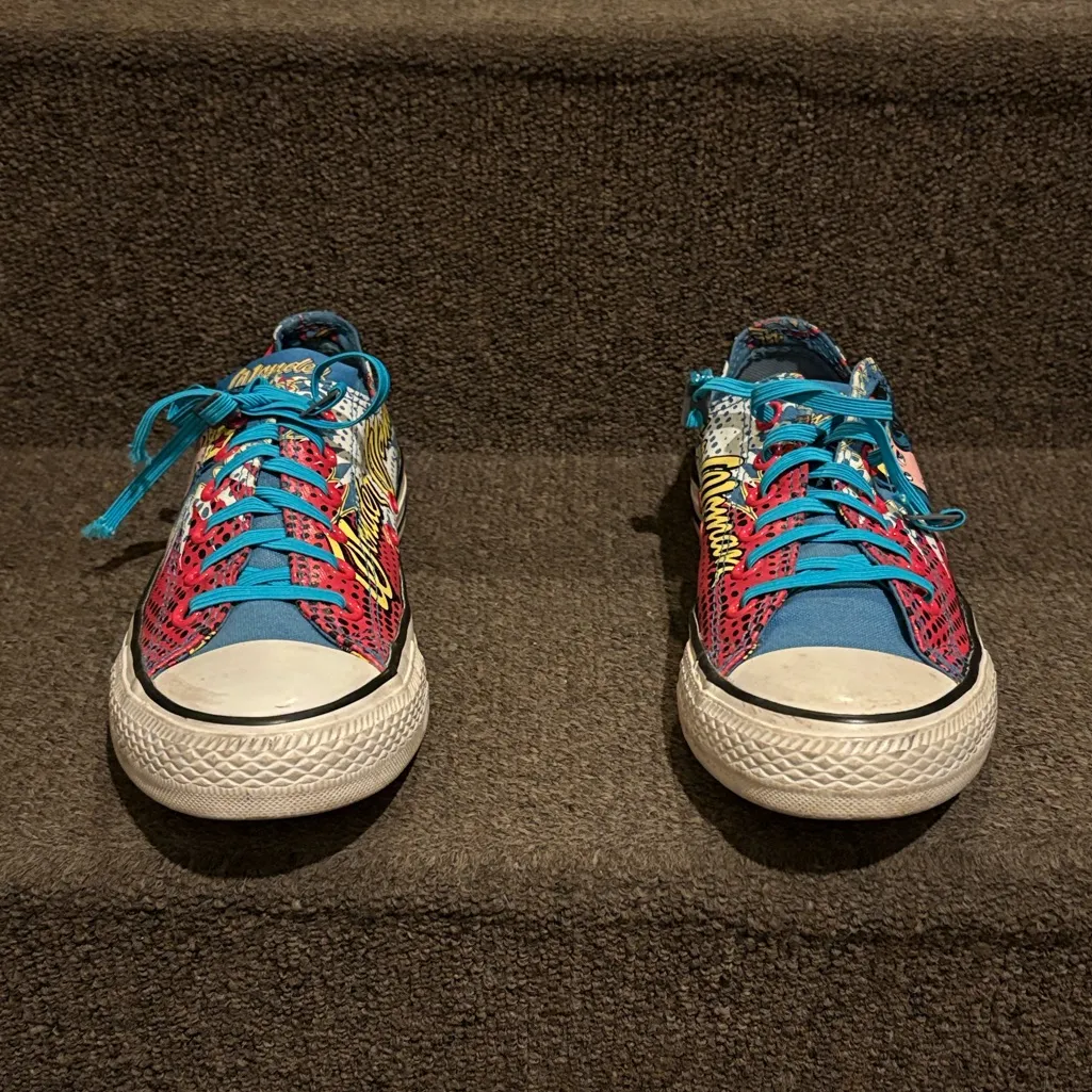 CONVERSE DC Comics Wonder Woman 131719F Low Top Sneakers EUC Wmn 8 ; Men 6 - Image 5