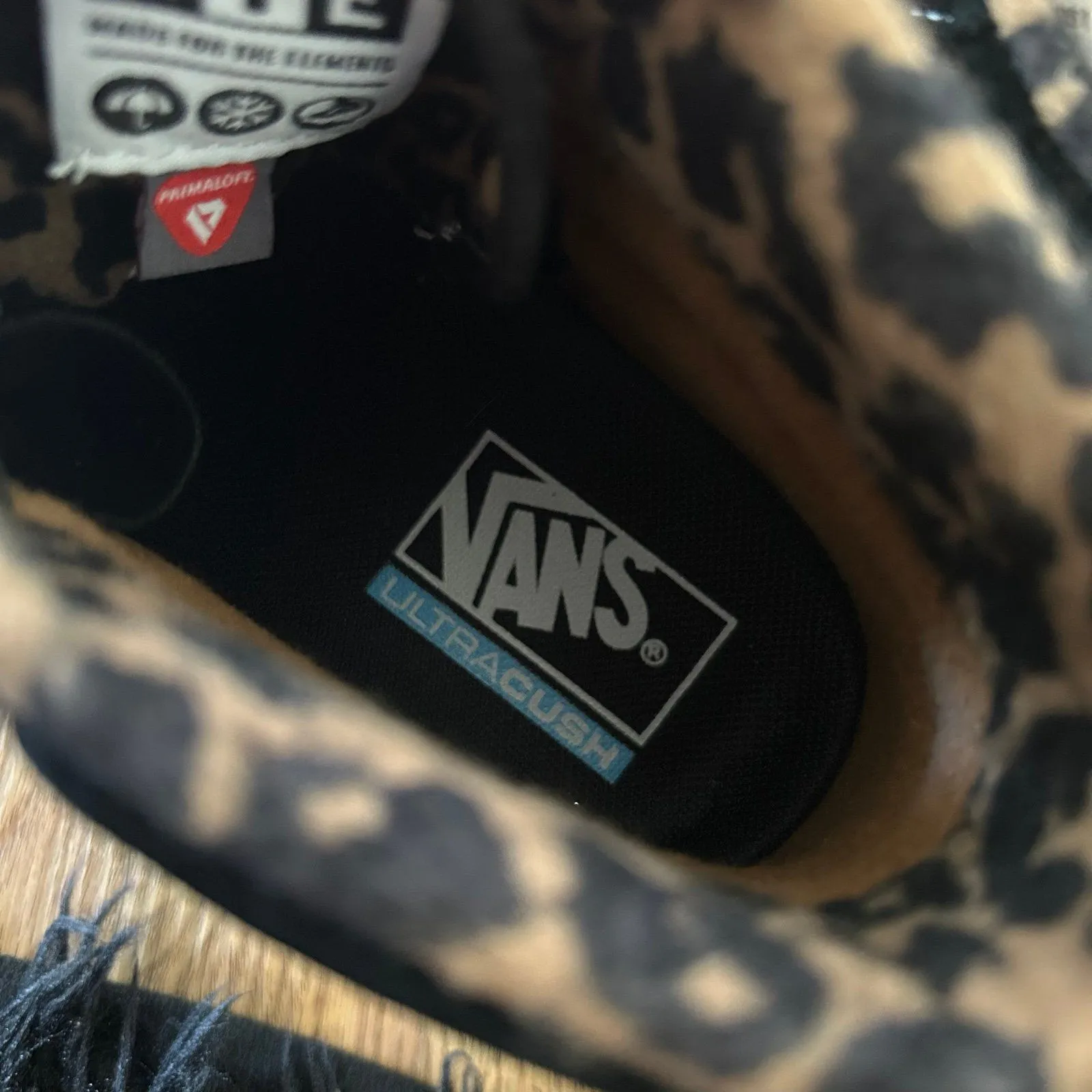 VANS MTE sk8-hi top insulated waterproof black suede animal print boots 7.5 new - Image 6