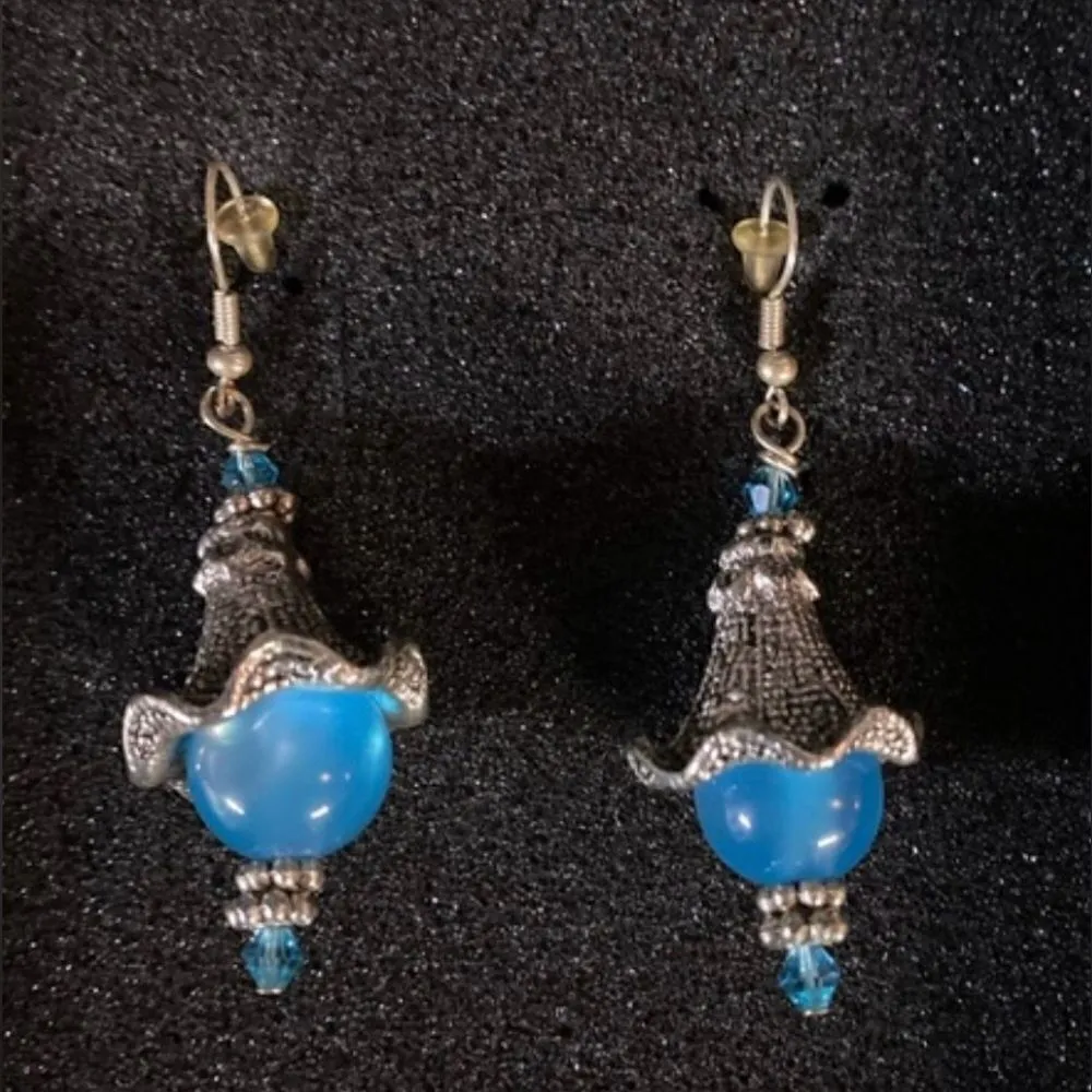 #404 BOUTIQUE Vintage Look Drop Earrings Silver - Image 6