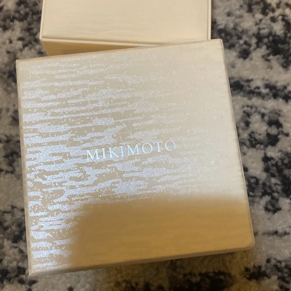 MIKIMOTO 7 - Image 4