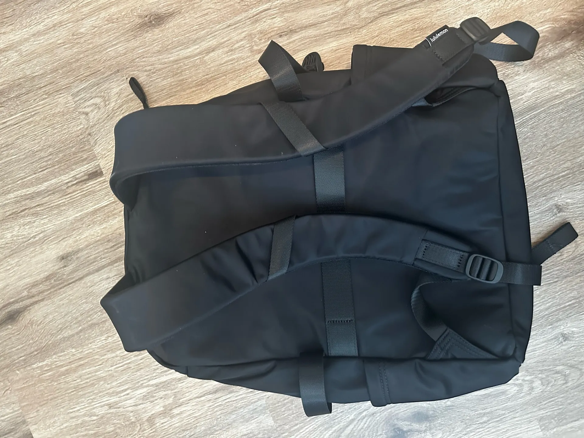 Lululemon New Crew backpack - Image 4