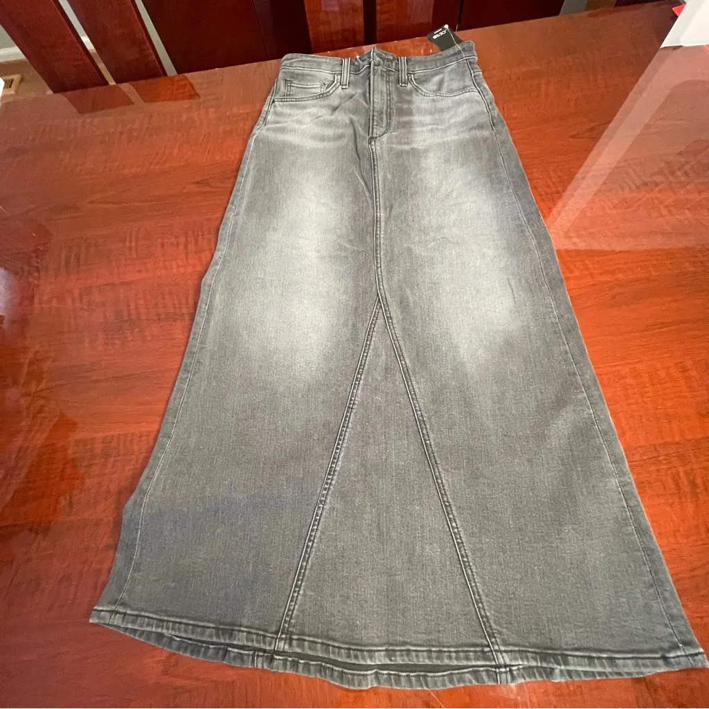 Joe's Faye Jean Maxi Skirt Sz 26 Black Faded Denim - Image 3