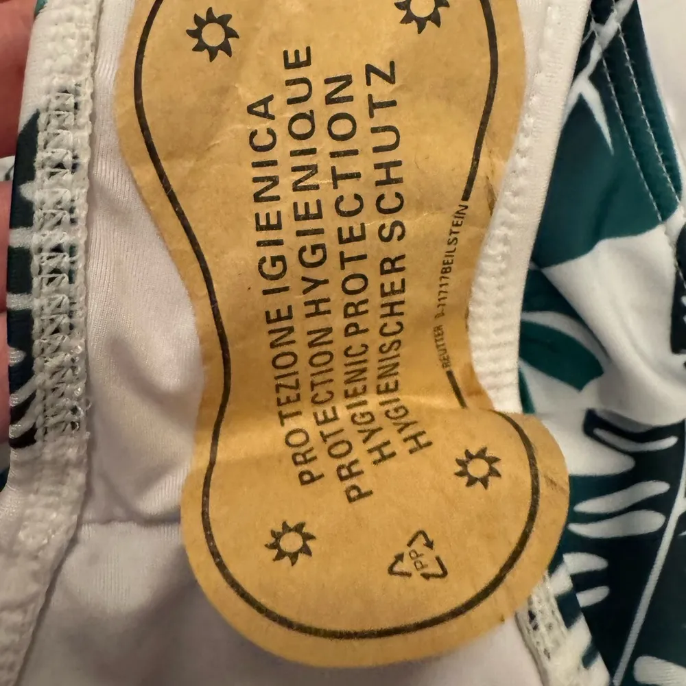 Avidlove Leaf Print High-Waisted Bikini Bottom NWOT - Image 7