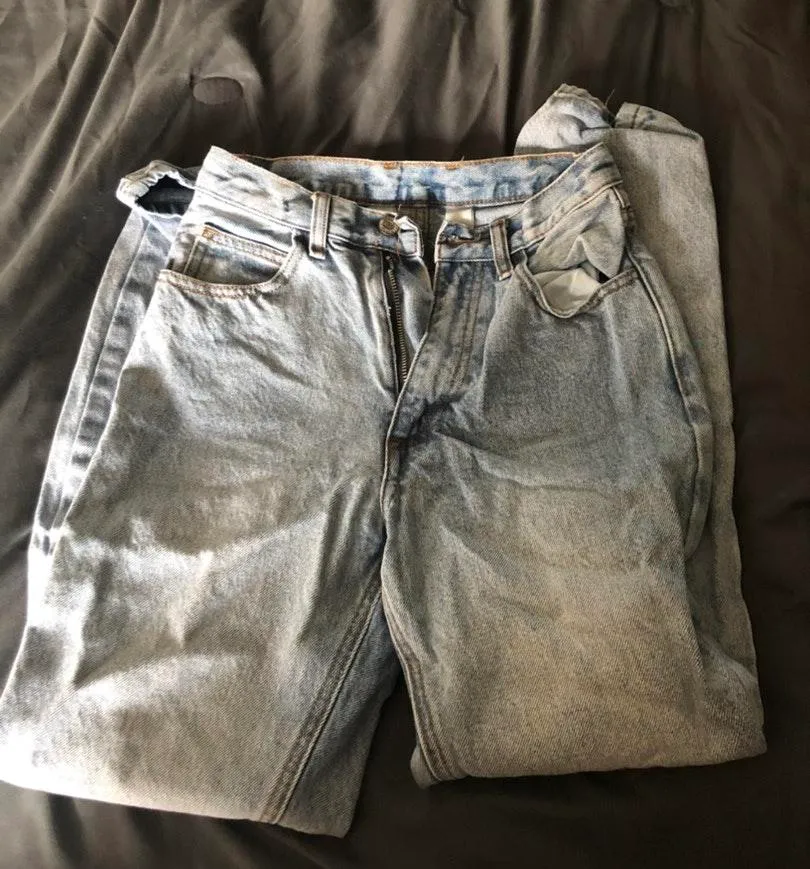 Brandy Melville Jane Jeans - Image 2