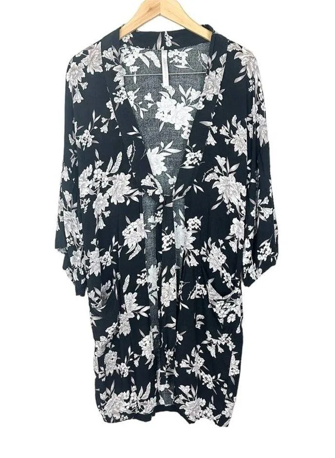 Spiritual Gangster Maya Black Floral Kimono Self Tie EUC One Size Fits Most - Image 4