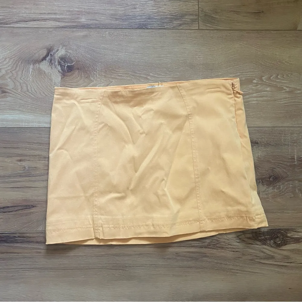 NWOT House of CB Nisha tangerine mini sculpting skirt! - Image 6