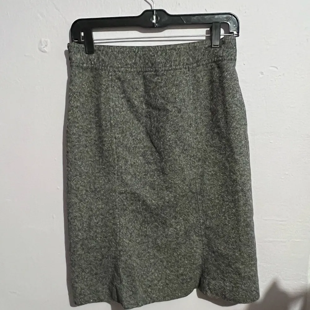GAP Gray Pencil Skirt - Image 97