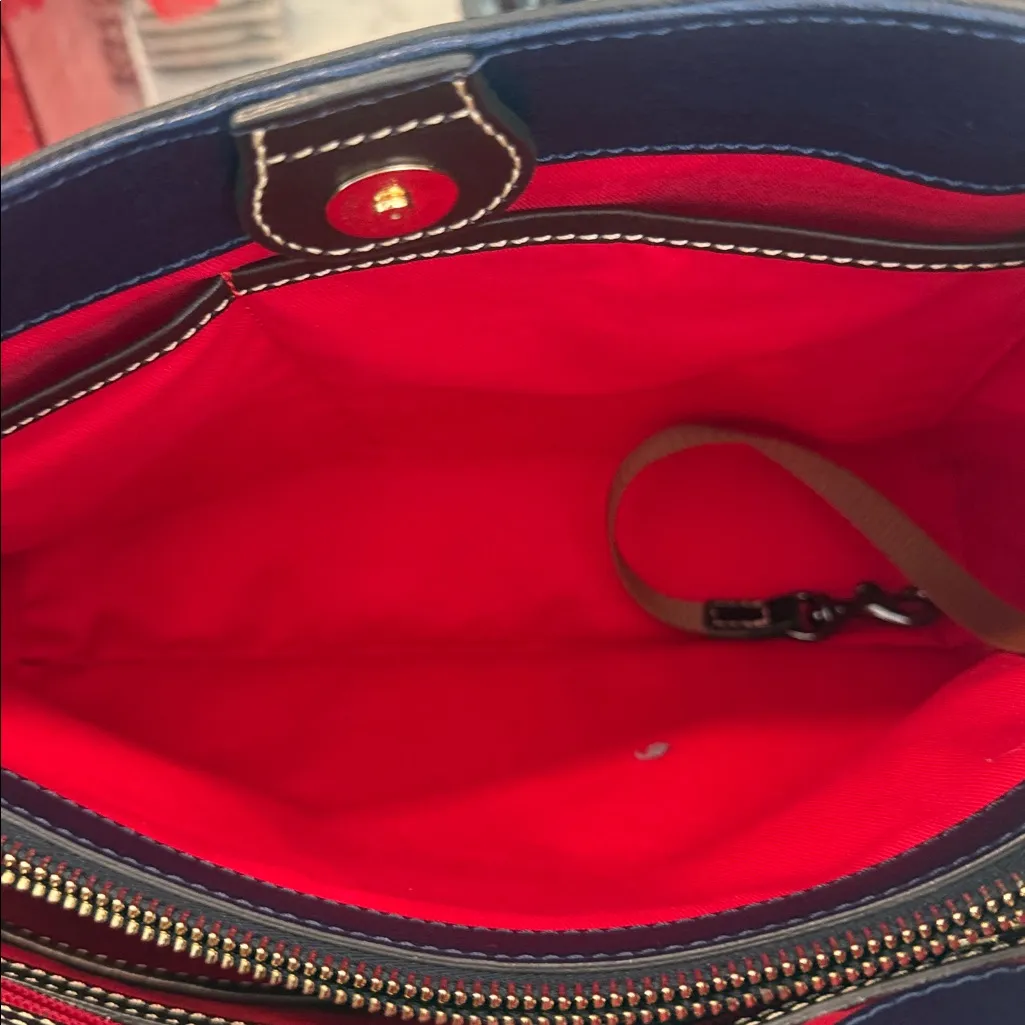 Dooney and Bourke Saffiano Gretchen small tote with wallet - Image 7