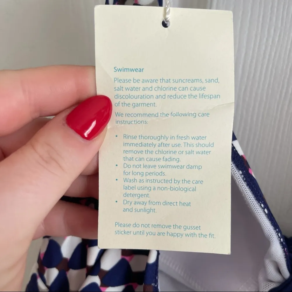Boden Pinwheel Print Halter Tankini Bathing Suit Top Size 2 NEW WITH TAGS - Image 9