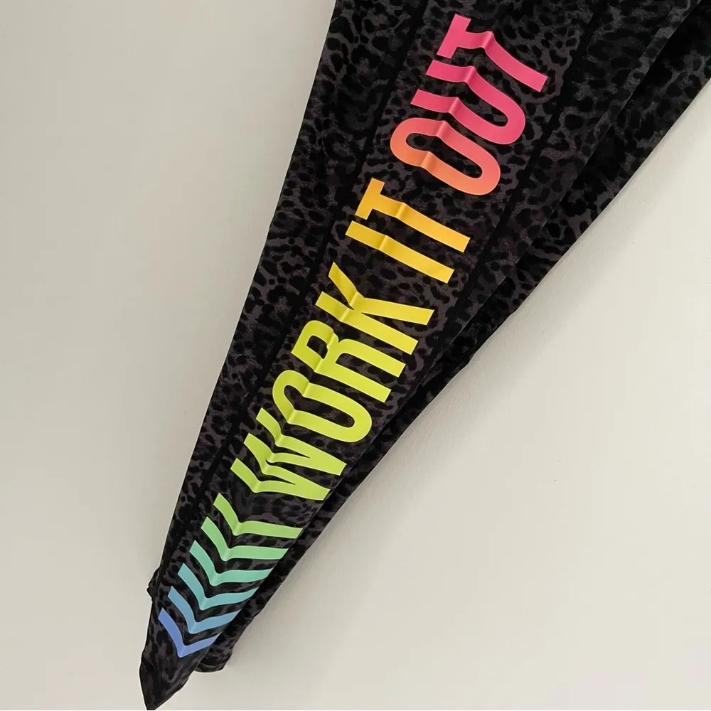 Betsey Johnson Leopard Print Work It Out Capri Leggings - Image 7