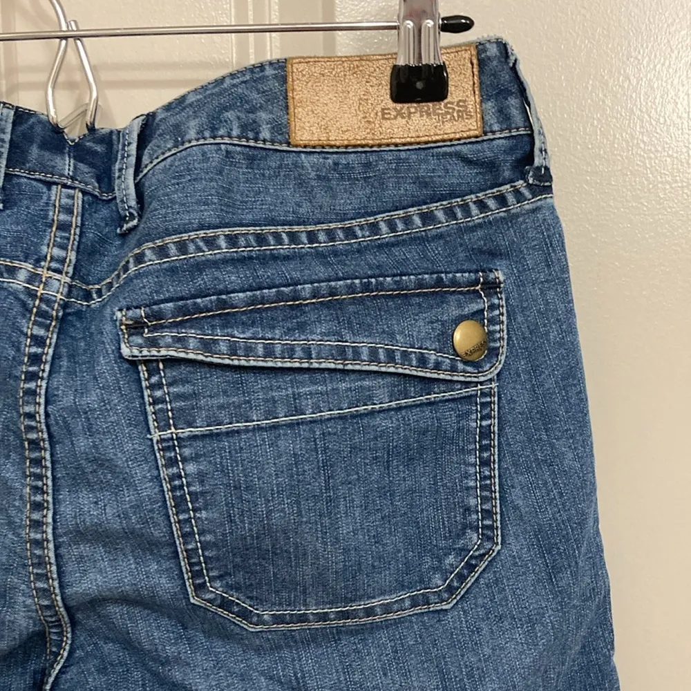 EXPRESS Stella Fit & Flare Low Rise Flare Jeans - Image 5