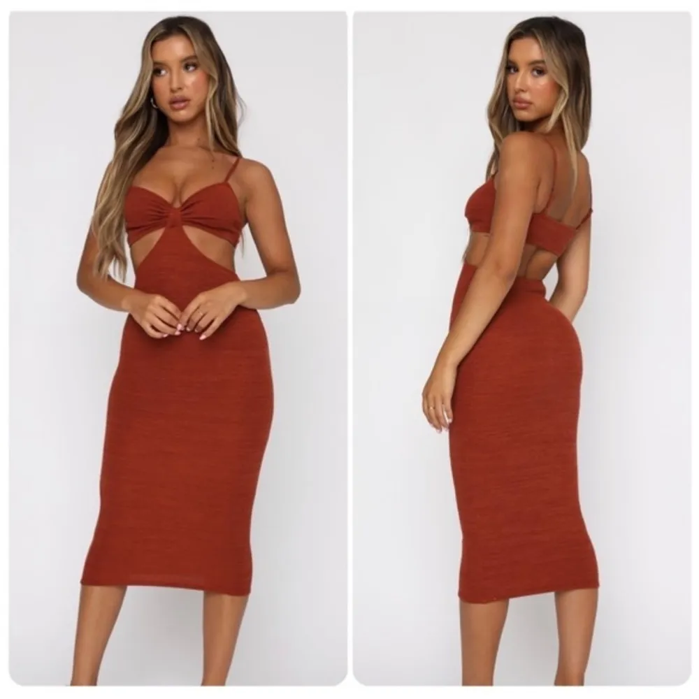 white fox boutique level headed midi dress rust cut out size L - Image 2