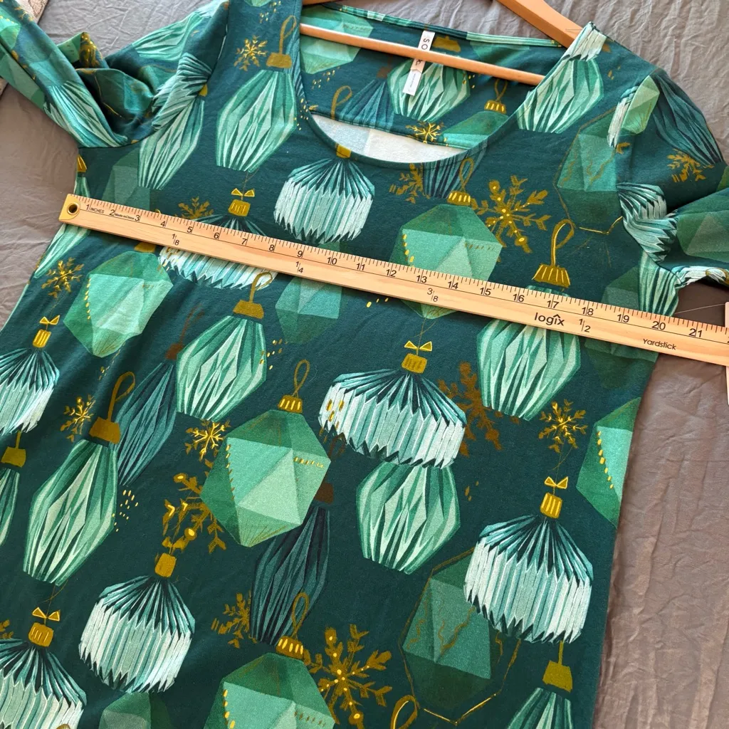 Soma Embraceable Christmas Nightshirt. Size Large. - Image 10