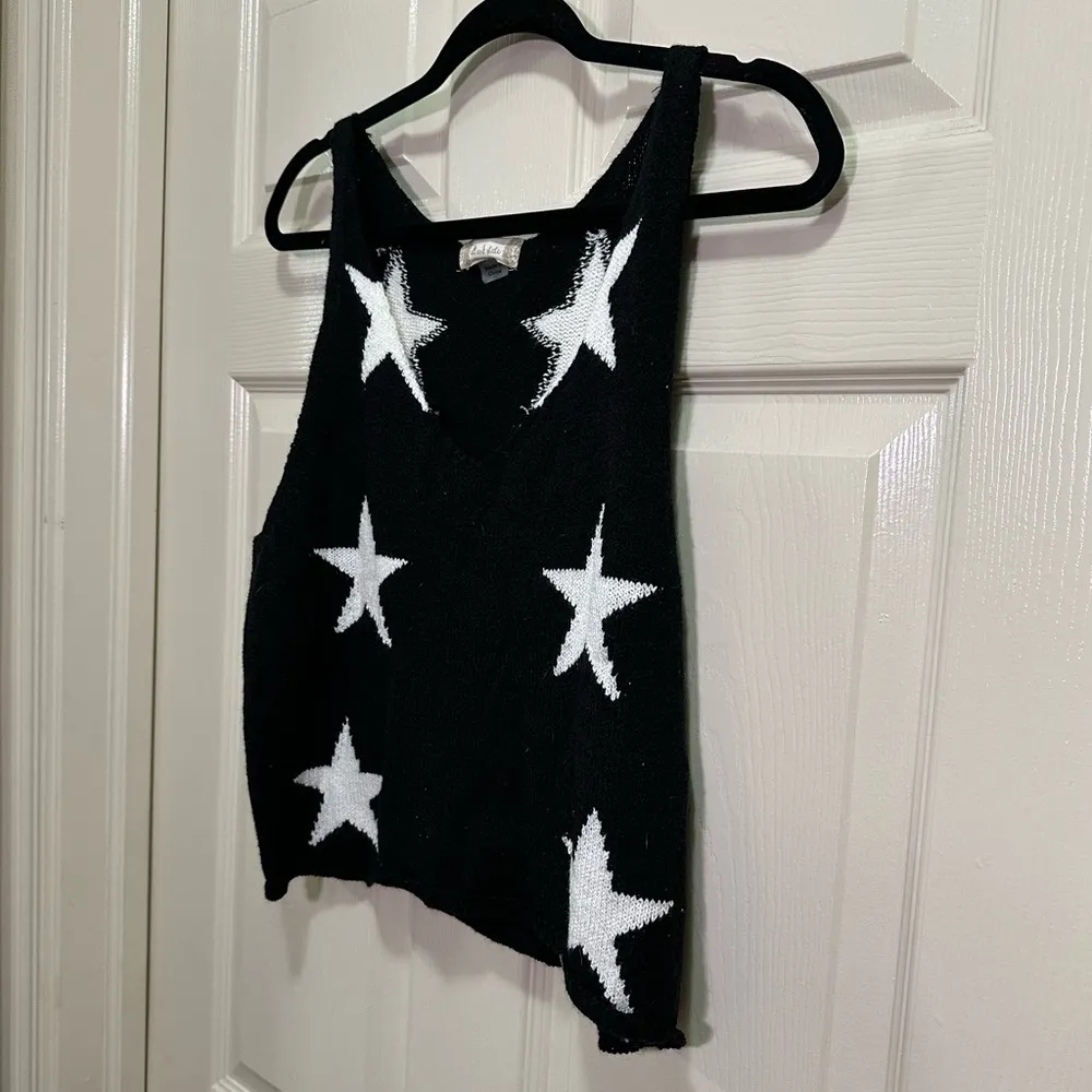 Women’s Altar’d State tank top sweater knit V-neck black white star size medium - Image 3