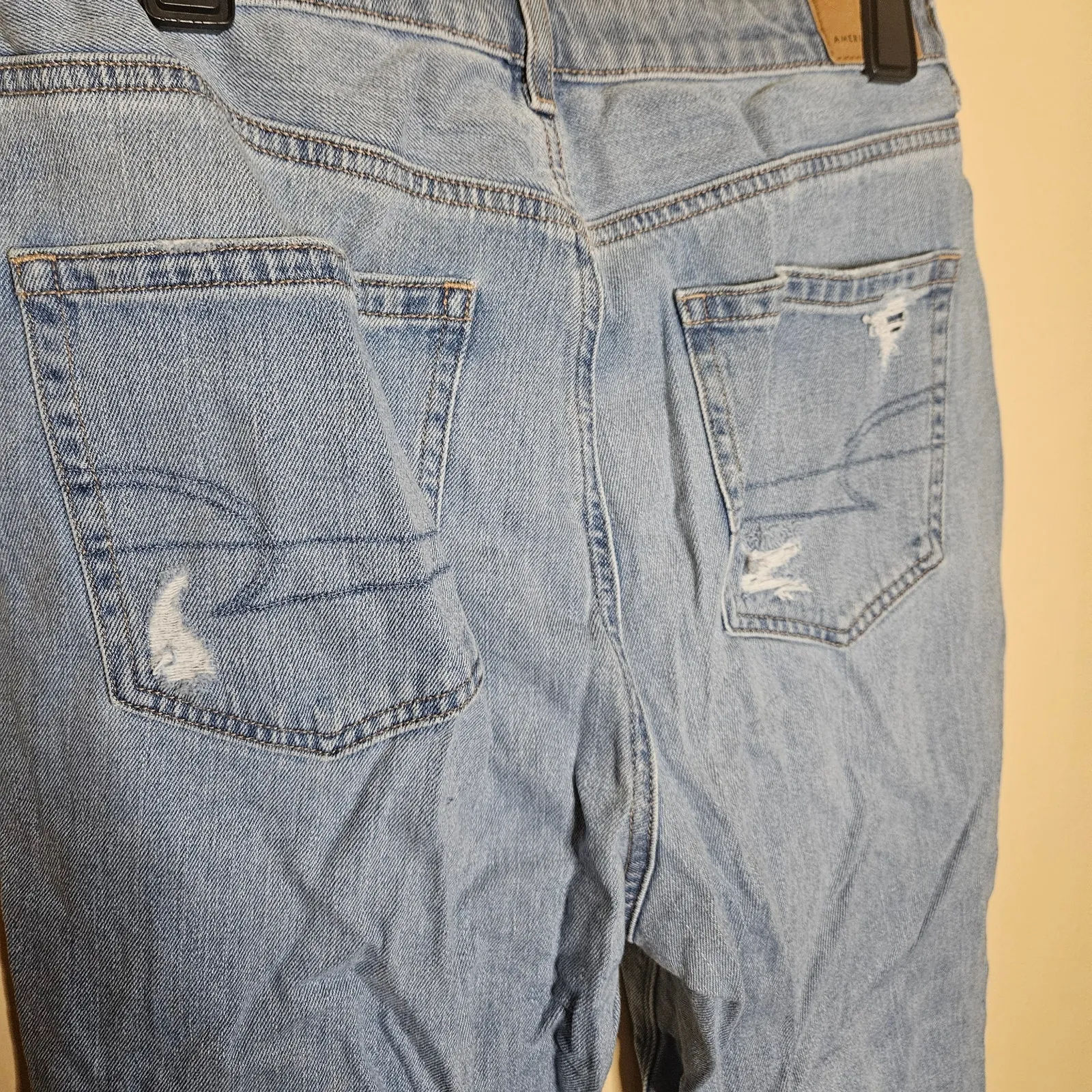 American Eagle AEO Size 14 Short Distressed Light Blue Jeans - Image 3