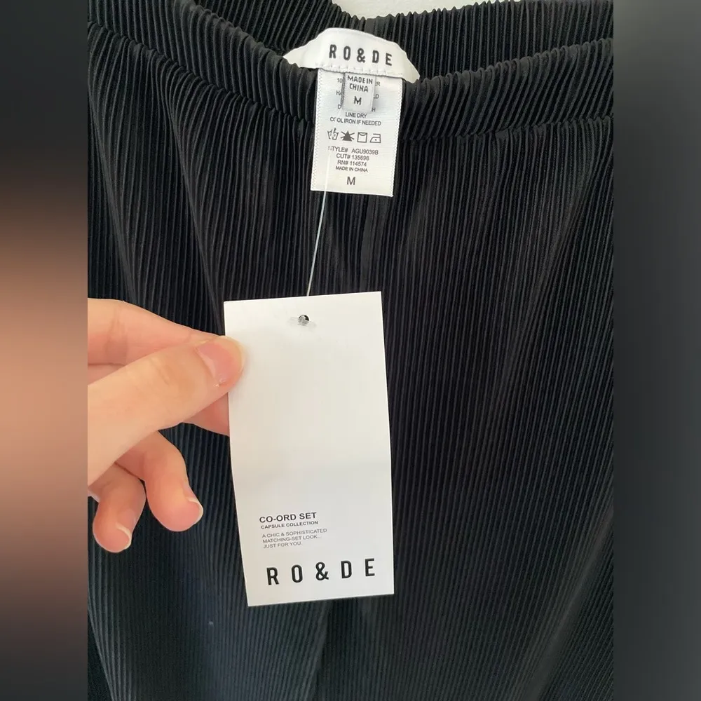 RO & DE Co-ord Collection- Pleated Wide Leg Crop Pants - size M New - Image 2