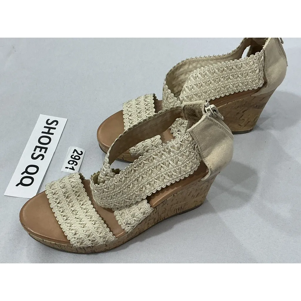 Womans Montego Bay Club 151091 Size 6.5 Ivory Wedge Cork Sandals - Image 3