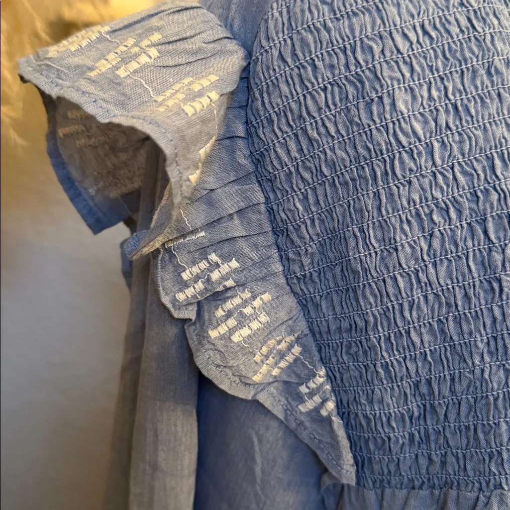 Ann Taylor LOFT Embroidered Sleeve Ruffle Shoulder Light Denim Blouse SZ 16 - Image 2