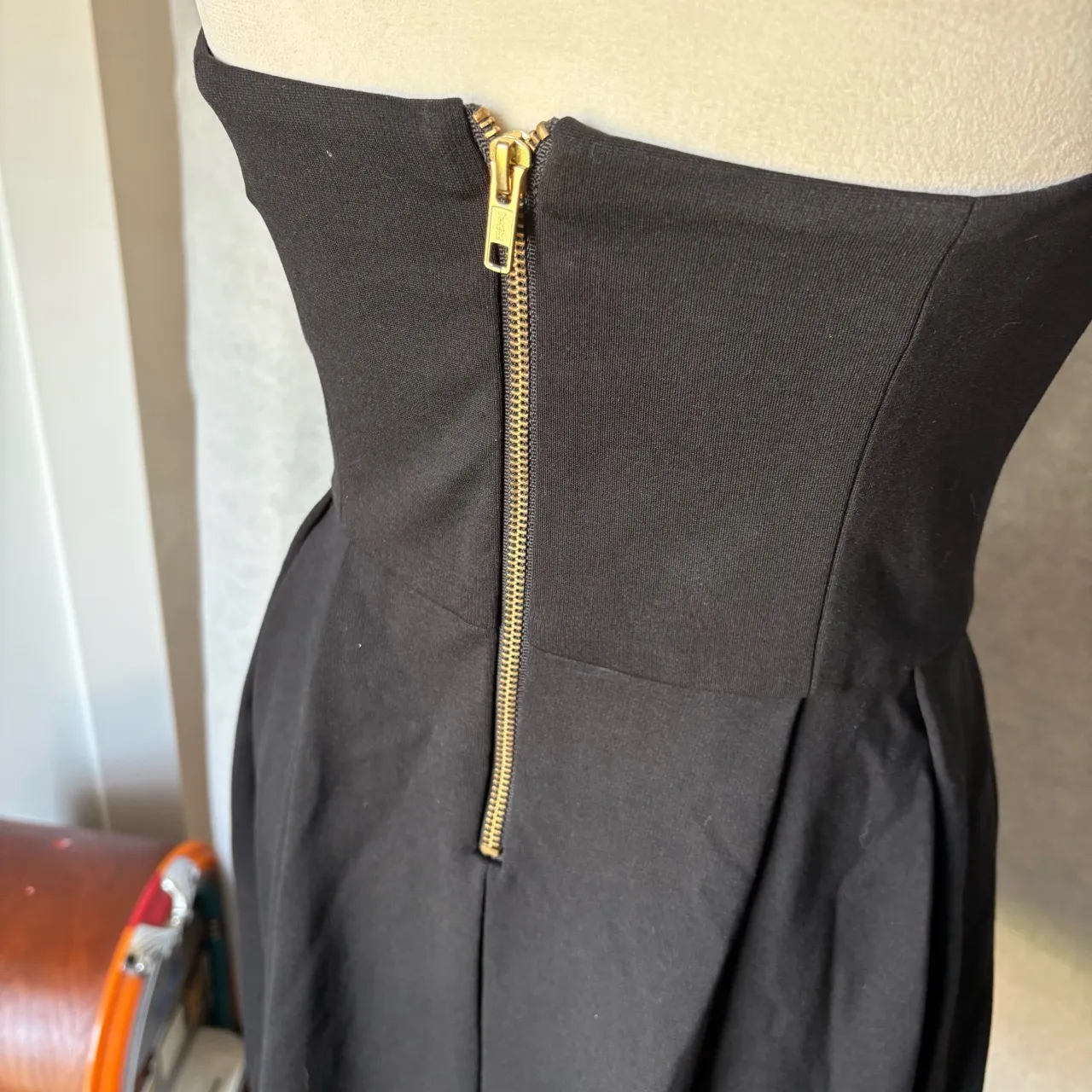 AMANDA UPRICHARD Black Mini Dress Womens Size S Gold Zipper Party Chic - Image 4