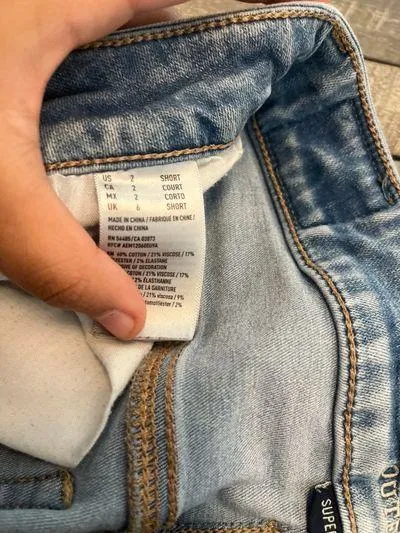 American Eagle Outfitters - Image 2