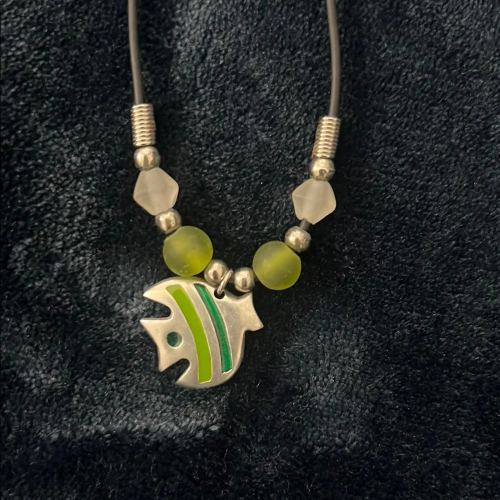 Elegant Green Beaded Fish Necklace - Image 3