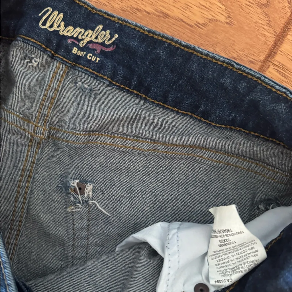 Wrangler Mae Boot Cut Jeans Women’s 32x30 Denim Mid Rise Medium Wash Western - Image 2