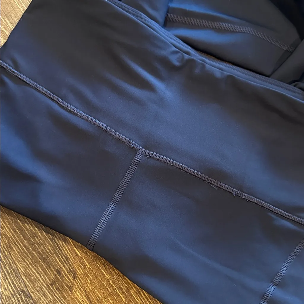 Athleta Pacesetter 7/8 Tight Leggings Size Medium Navy Blue - Image 9