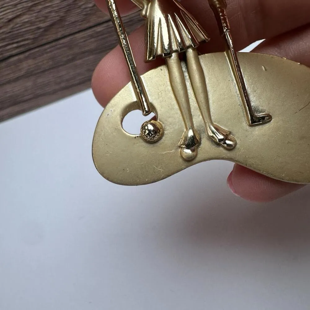 Golf Lady Golfing Brooch Pin Gold Tone Signed AJC - Image 10