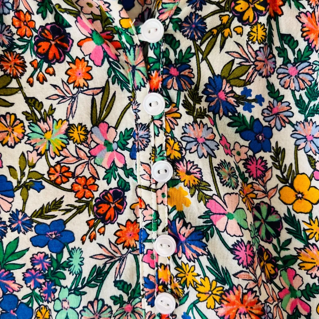 Talbots Sz S or P Disty Floral Popover Blouse Long Sleeves Pullover Button - Image 5