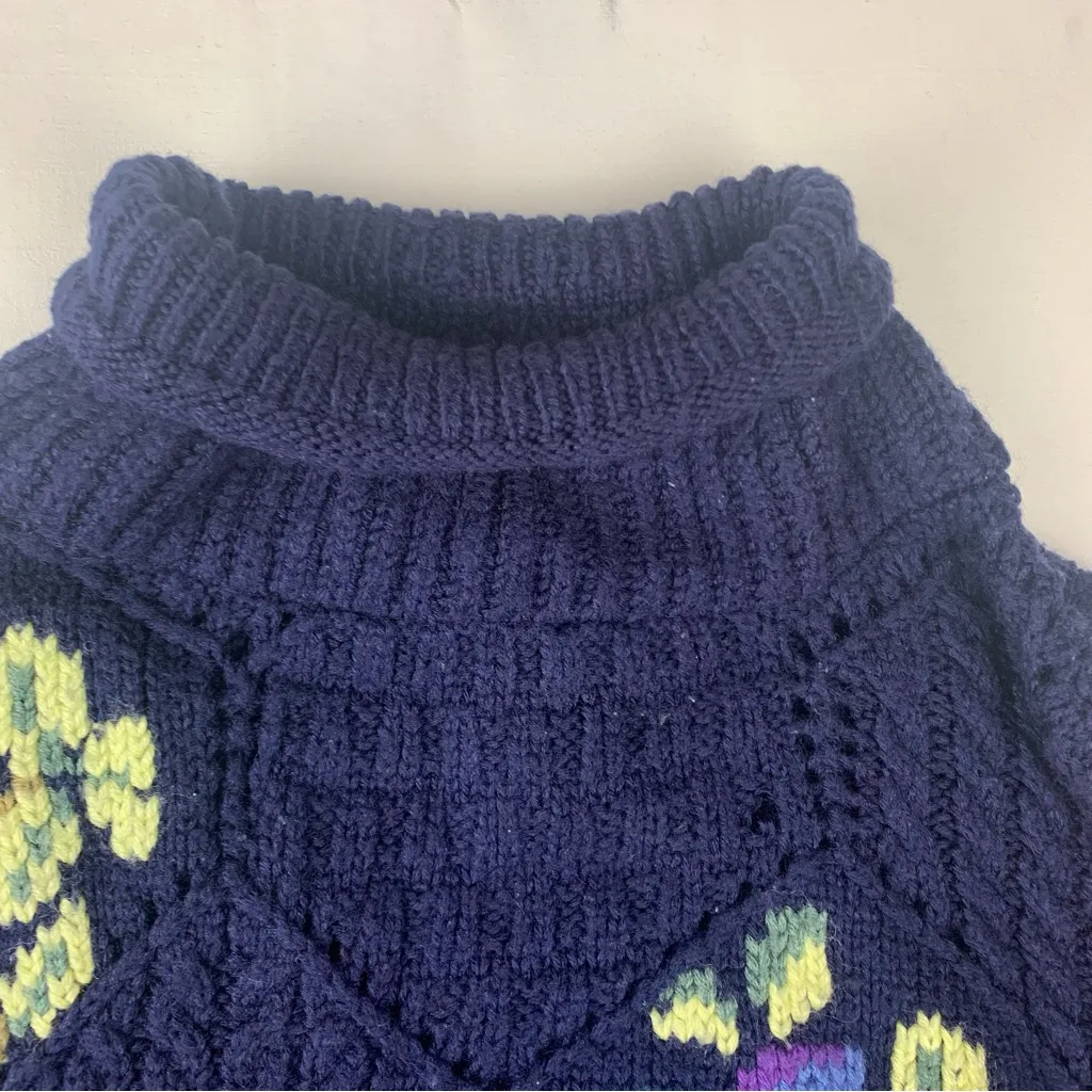 vintage knit size meidum Kitty Hawk by Vivian Wang Navy Sweater flower embroid Blue Size M - Image 8