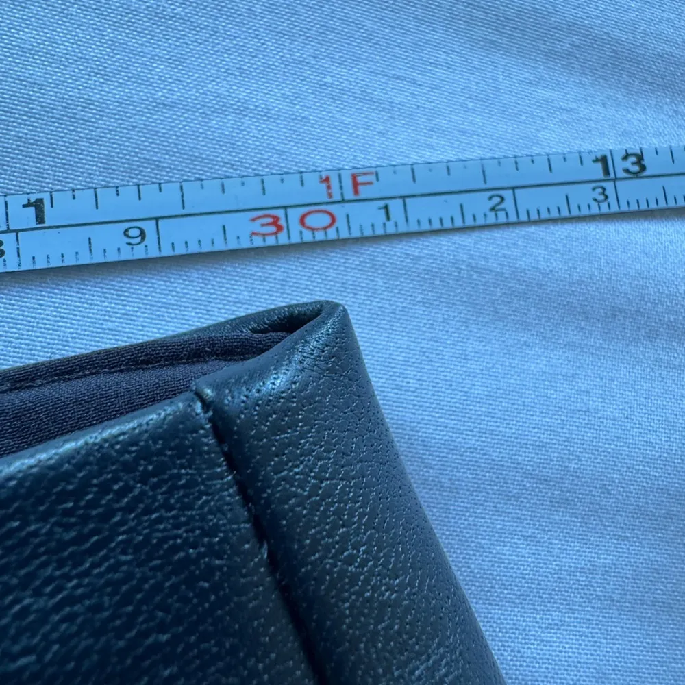 Wilfred Free Aritzia Medium Faux Leather Skirt Black Vegan Size 00 - Image 5