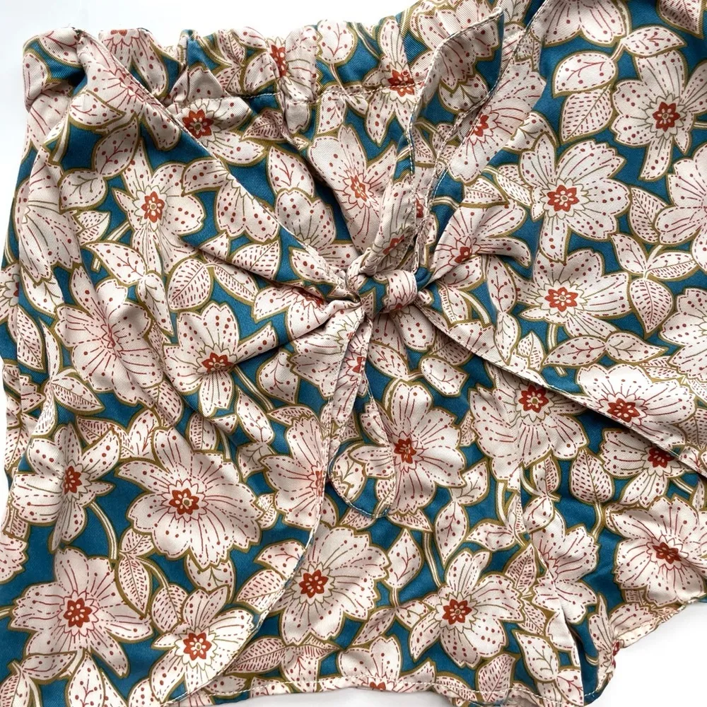 Georgina Skirted Floral Shorts - Image 13