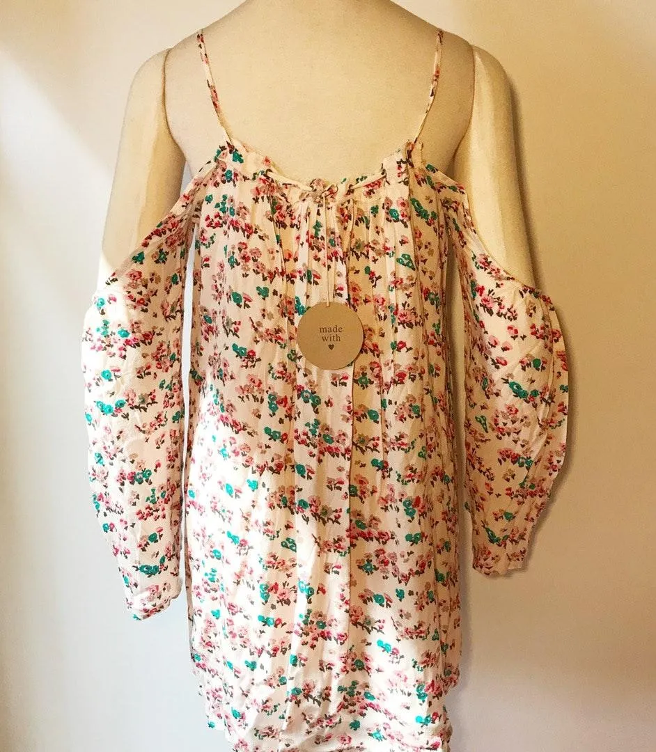 Floral Bohemian Cold Shoulder Dress - Image 4