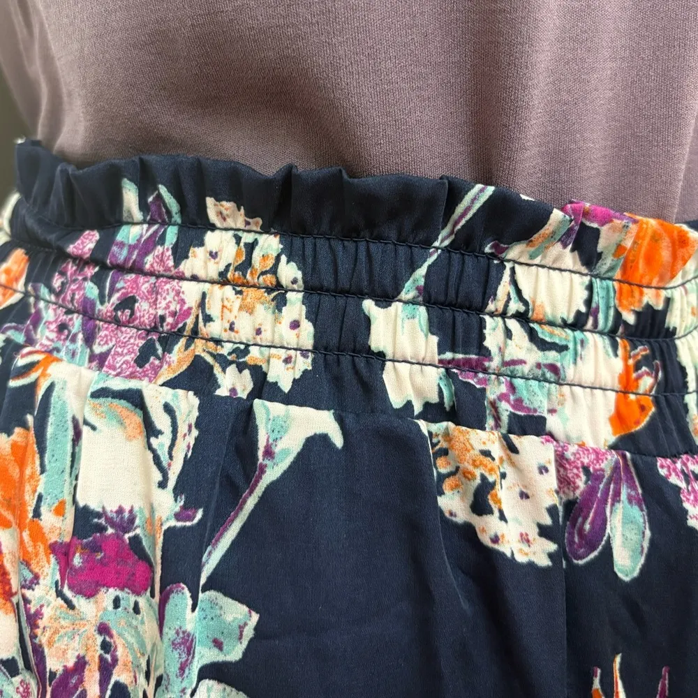 World Market Indigo Paradise Floral Pattern Wide leg Pull on Pants Blue Size undefined - Image 3