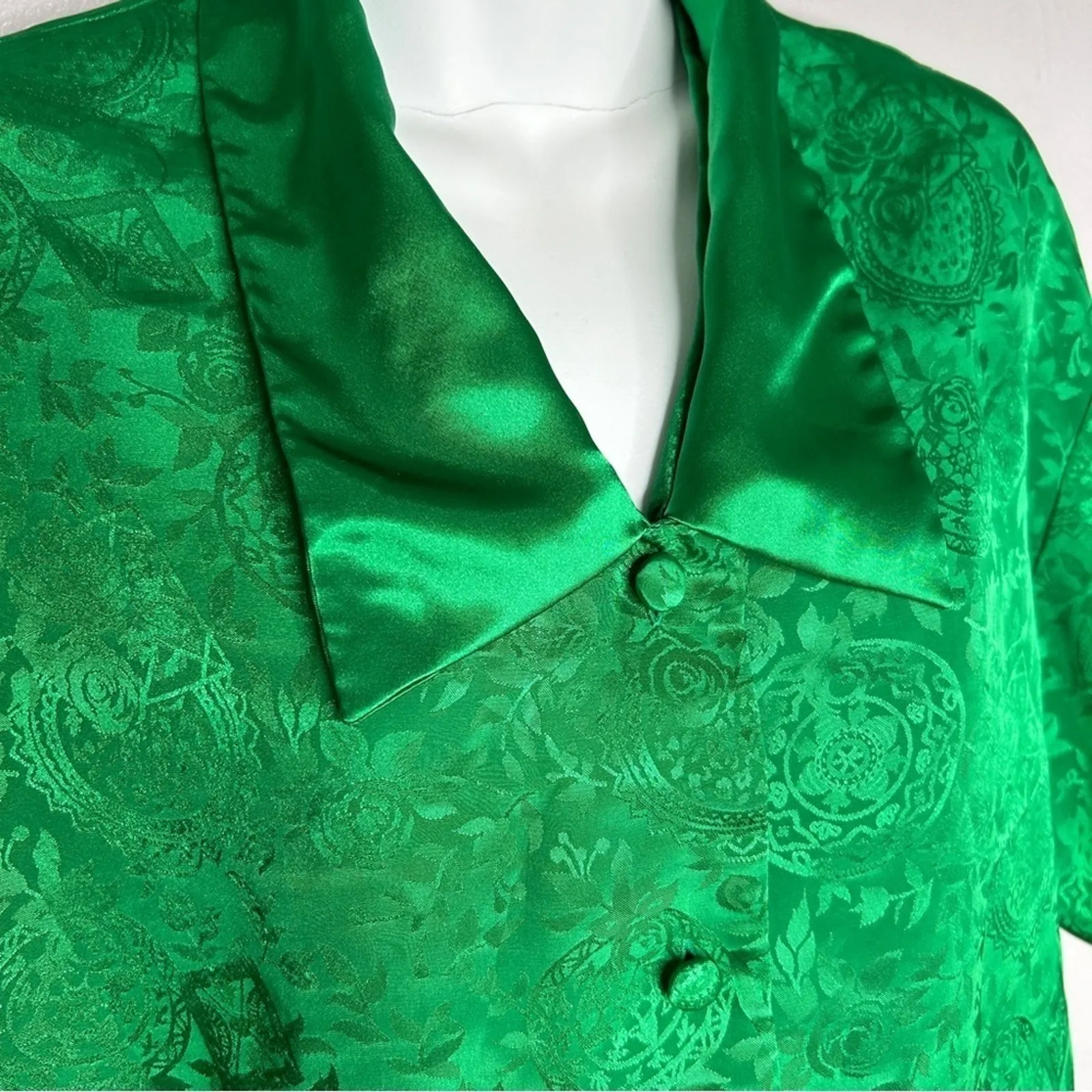 VICTORIAS SECRET Vintage Gold Label Pajamas Top Womens Size Small Green Satin - Image 3