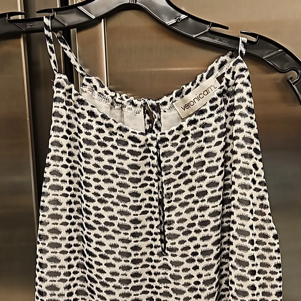 💕VERONICA M💕 Sleeveless Blouse ~ Multi-Color Print Small NWOT - Image 3