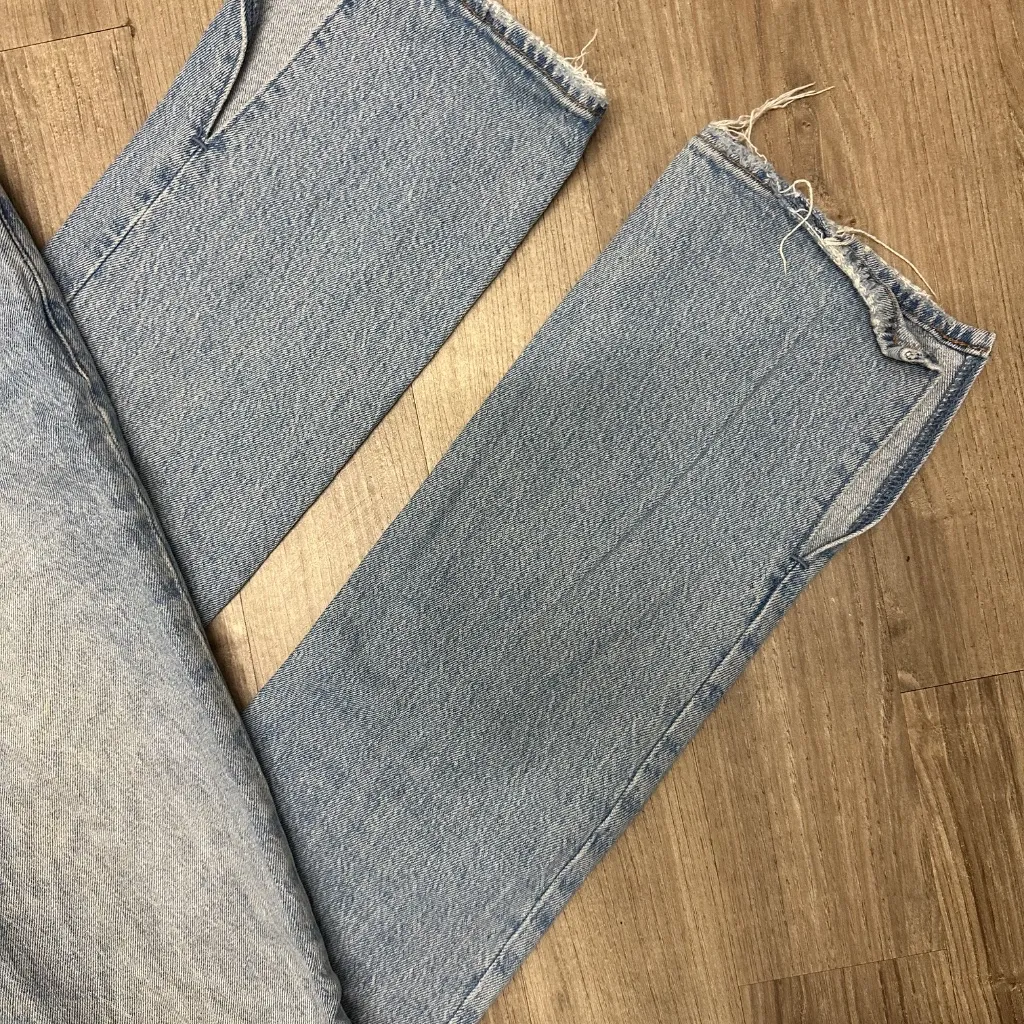 Abercrombie 90s Straight Ultra High Rise Size 24" - Image 3