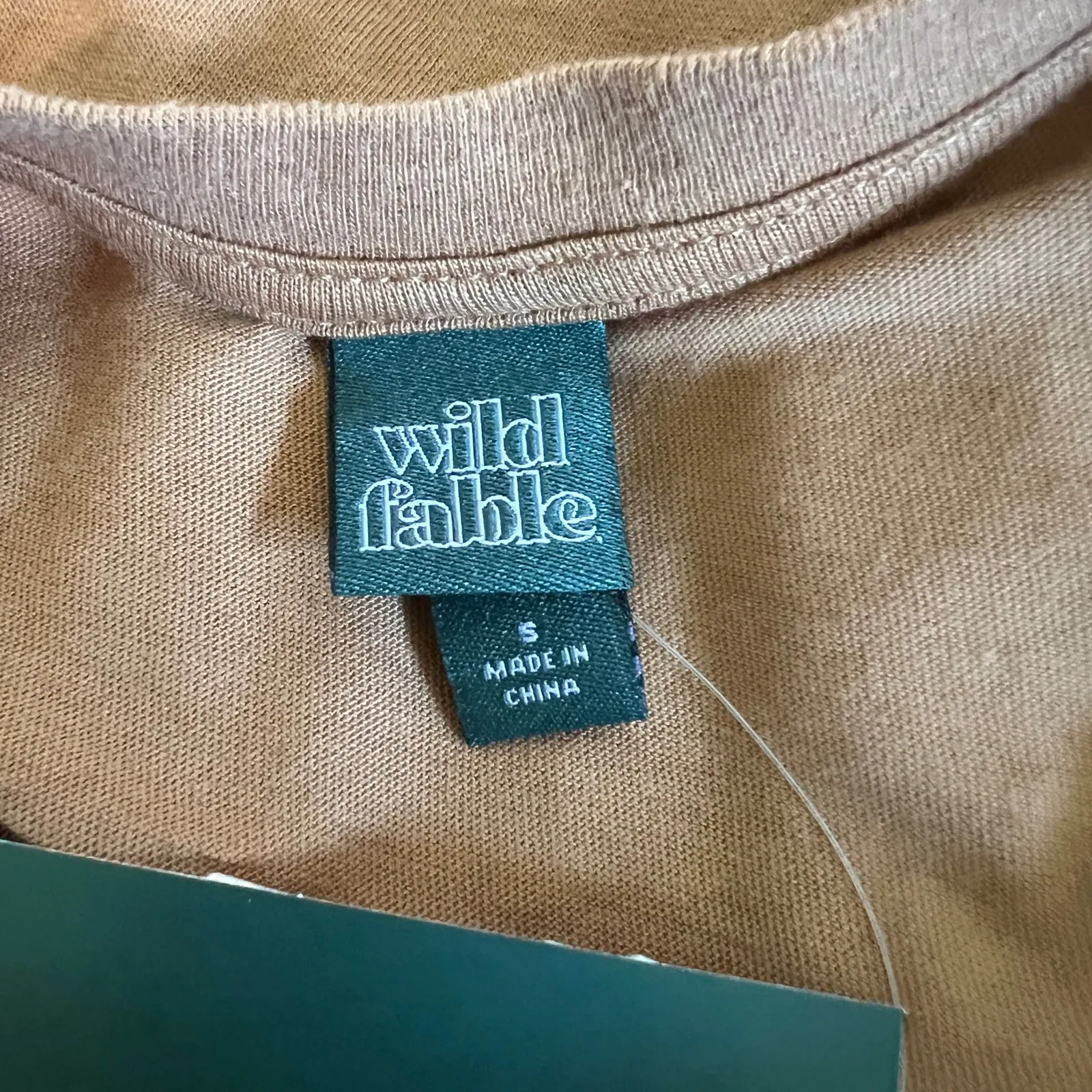 Wild Fable Women's Brown Oversized Butterfly Graphic T-Shirt - Size Small - NWT - Image 2