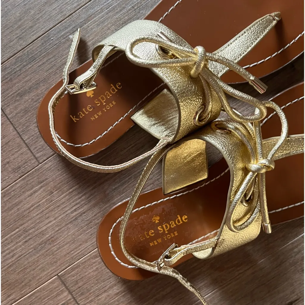 Kate spade gold sandal size 6 1/2 new without the box - Image 3