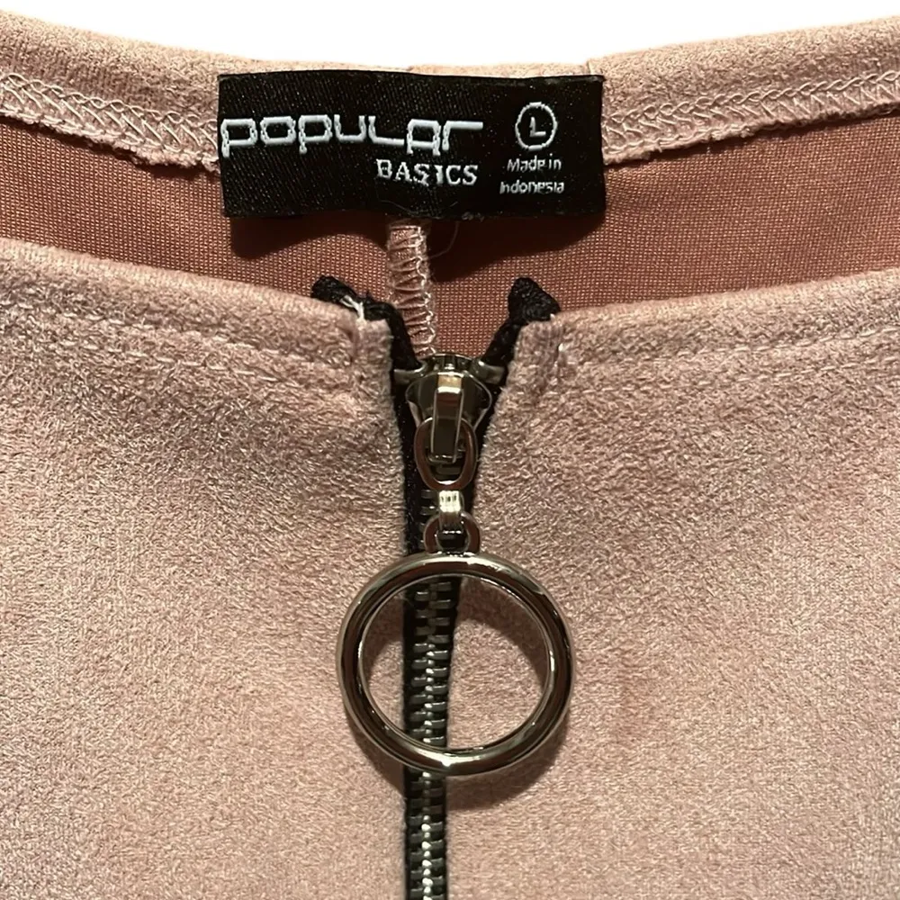 Elegant Pink Sleeveless Dress - Image 4