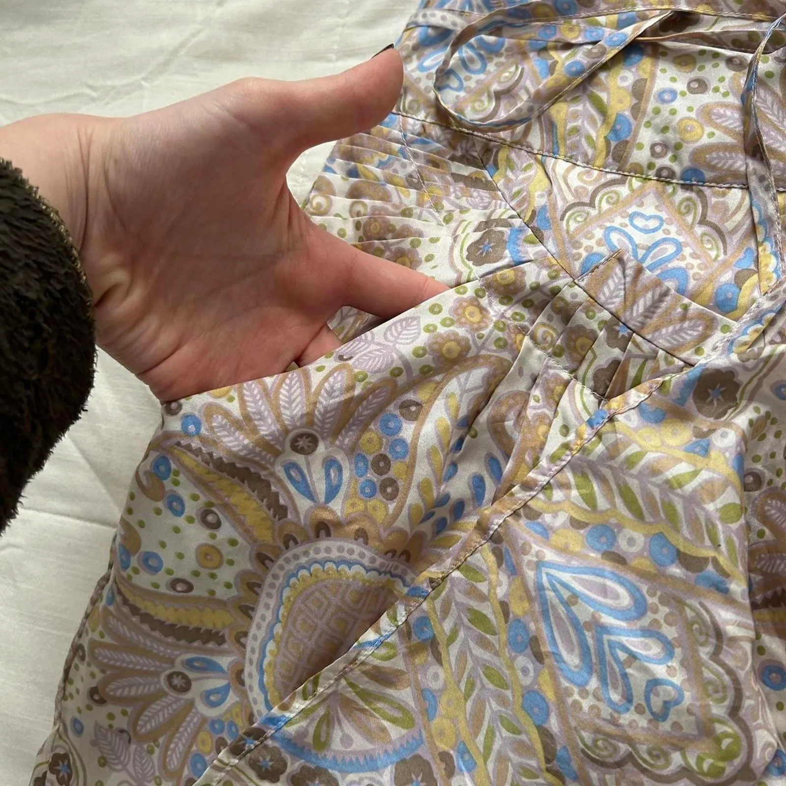 See by Chloe floral paisley silk mini skirt with draping pin tucking and pockets - Image 3