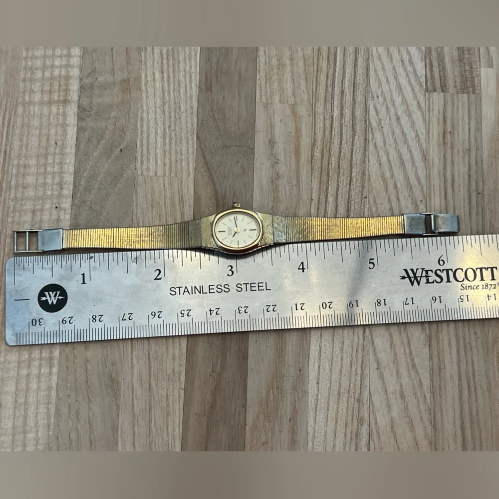 Citizen Ladies Watch Vintage Gold Tone Bracelet, Dial, Hands,  Markers - Image 11