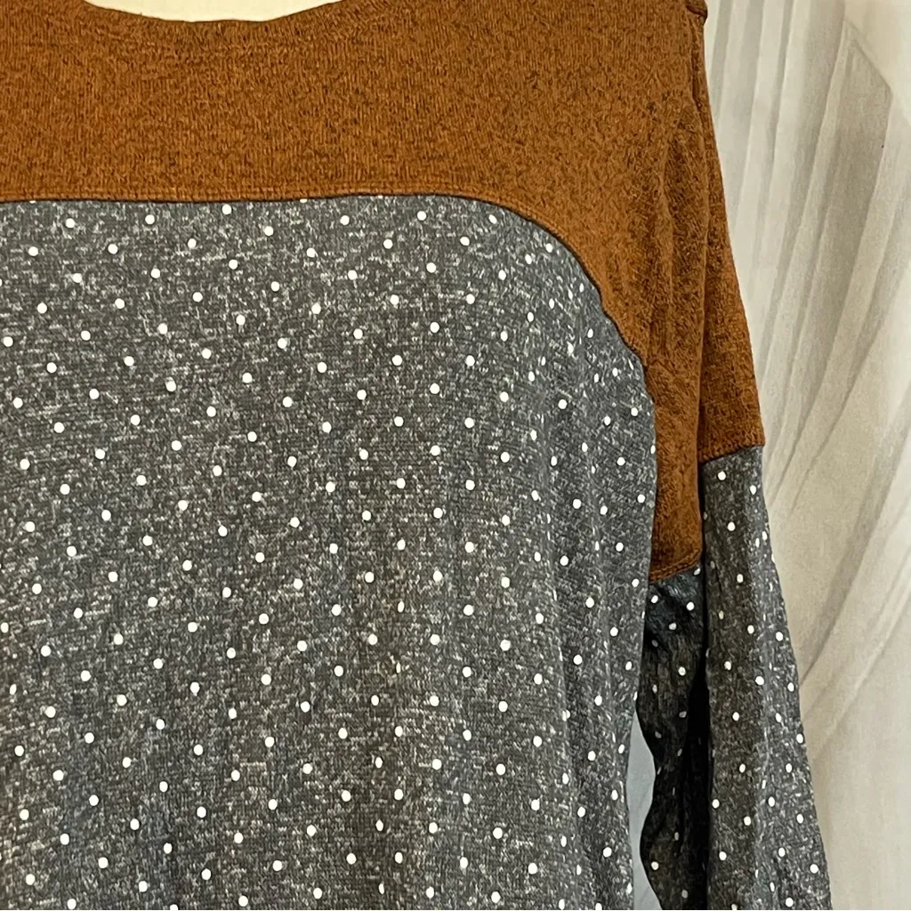 Maurices Brown and Gray Polka Dot Top - Image 2