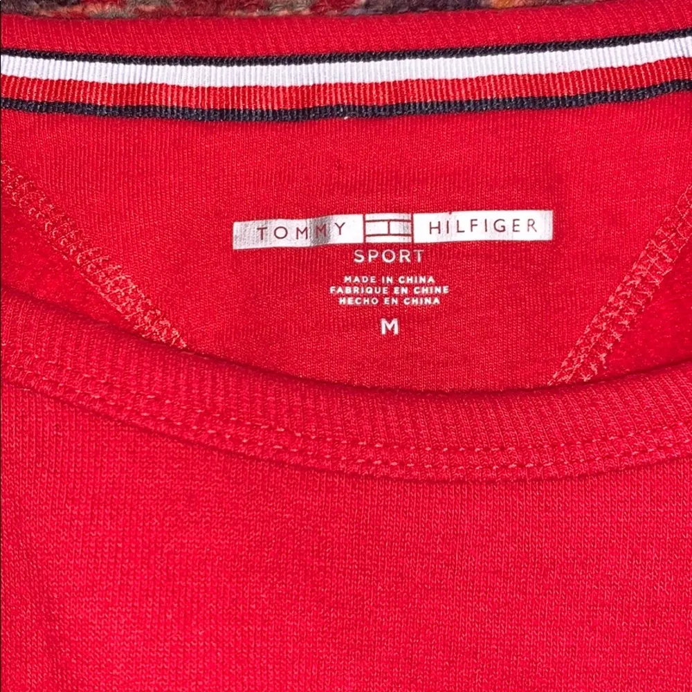 Tommy Hilfiger long sleeve pullover sweatshirt - Image 3