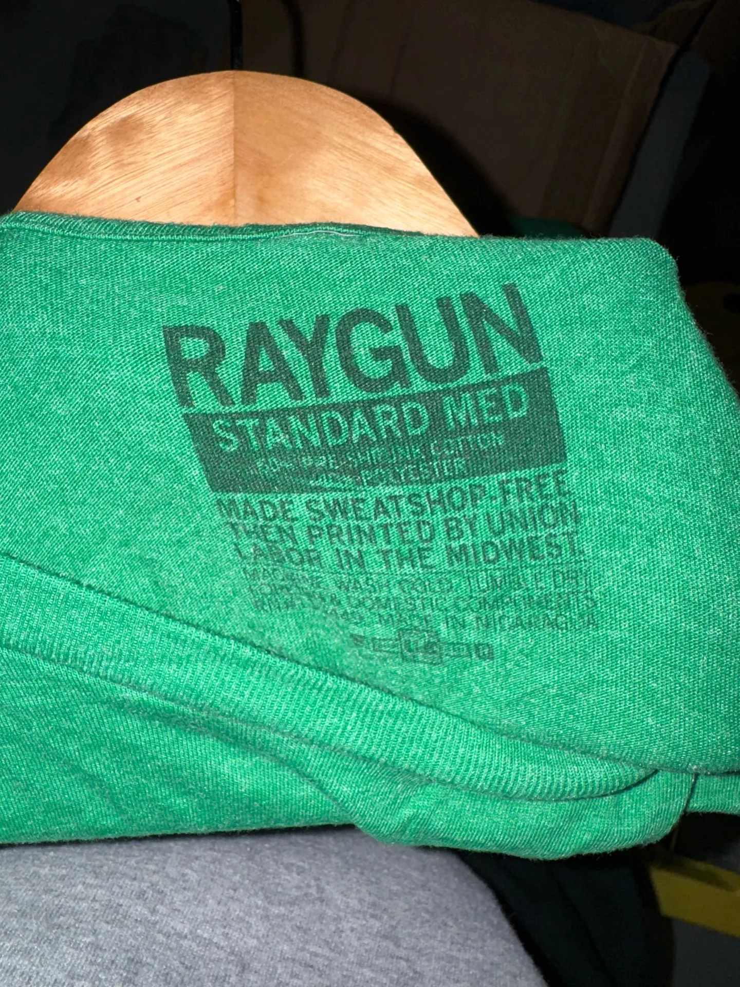 Tshirt Green Size L - Image 2