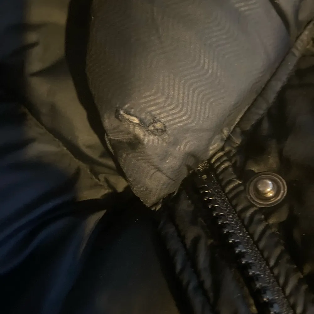 Nike  black size medium down puffer jacket. - Image 6