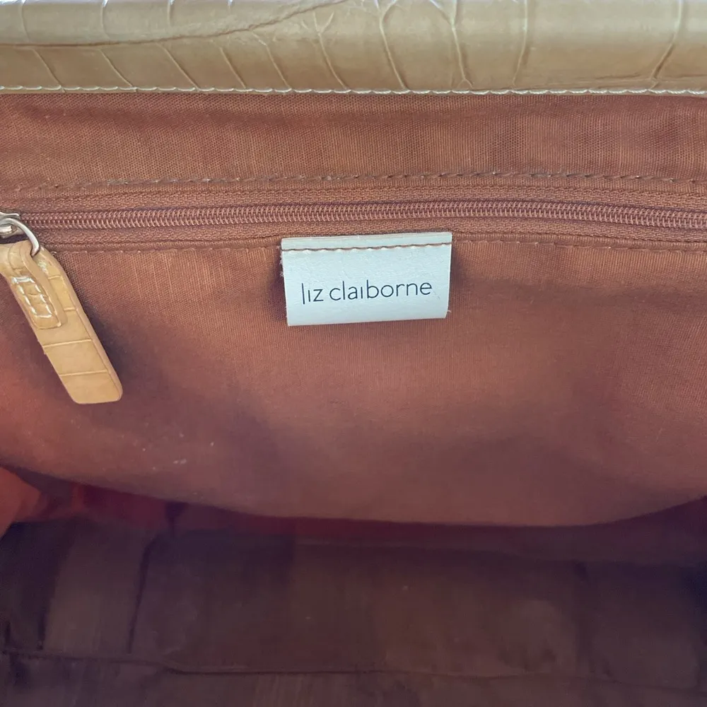 Vintage Y2K Liz Claiborne Butter Yellow Alligator Leather Structured Bag Purse - Image 4