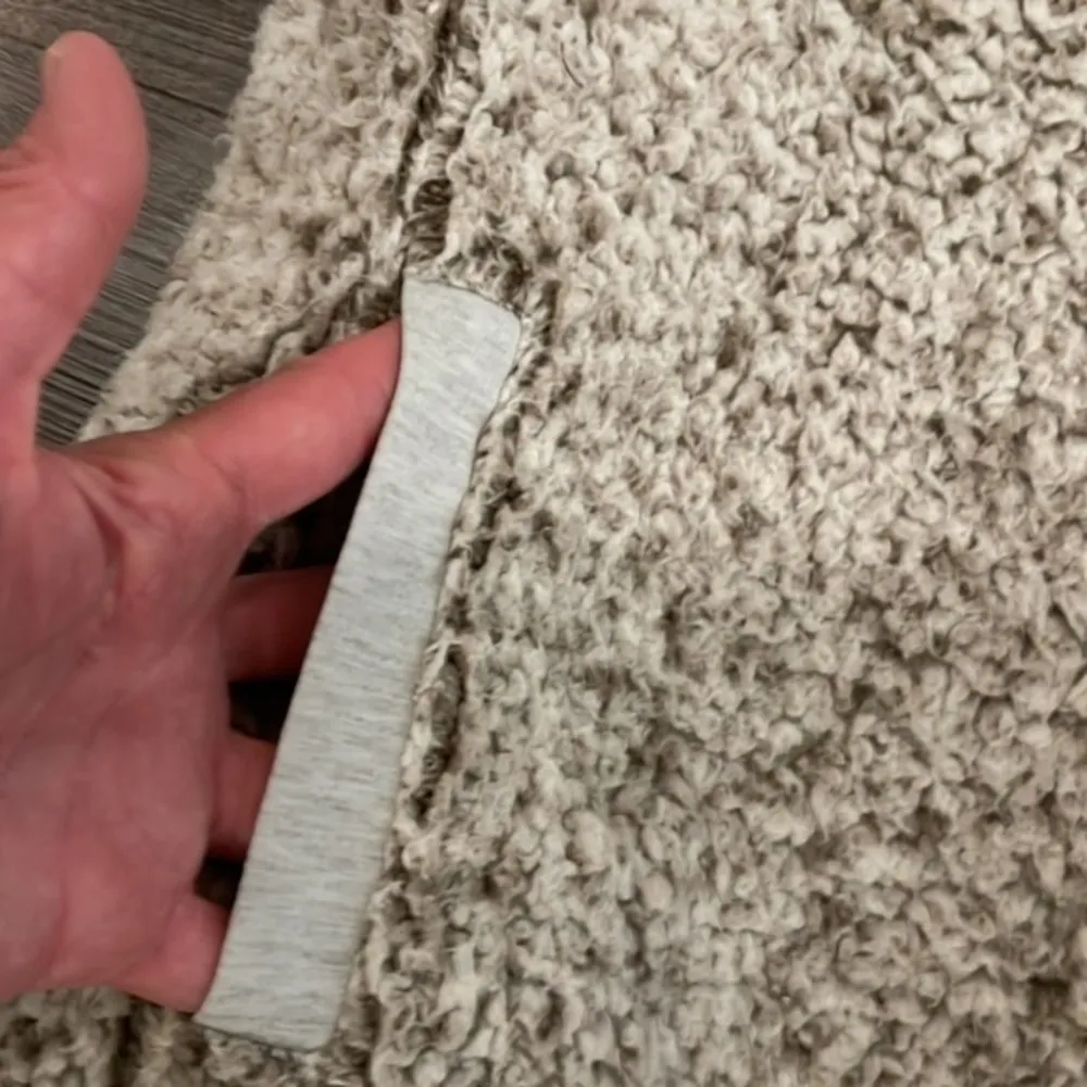 Dylan Frosty Tip Sherpa vest - Image 6