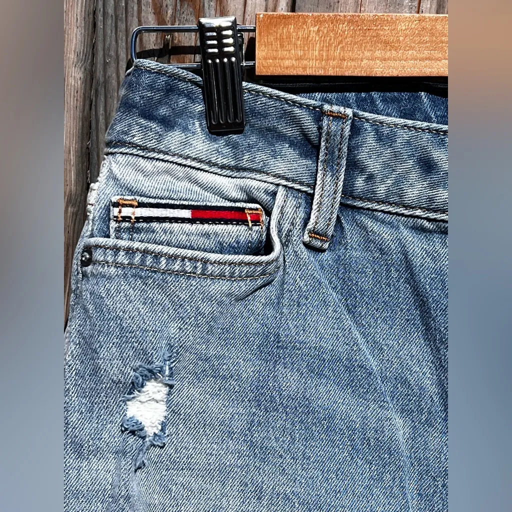 Tommy Hilfiger distressed MOM Jeans - Image 12